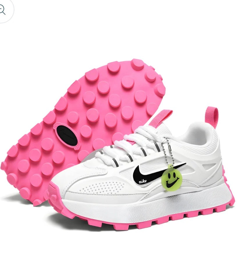 Nike Bailleli Rose
